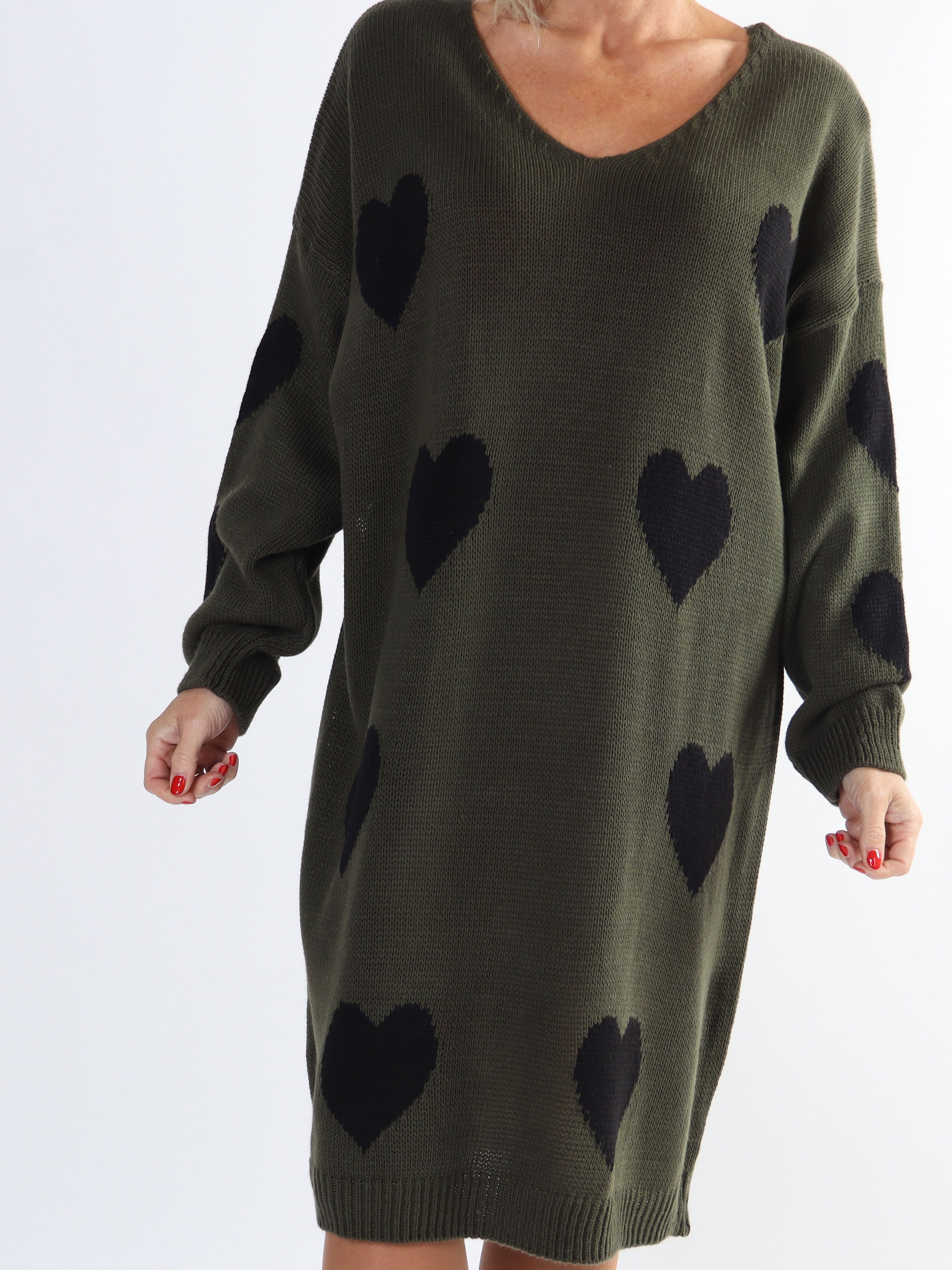 Lela - Stickad klänning med hjärtan i stora storlekar